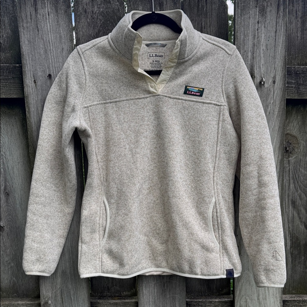 L L Bean Cream Fleece Jacket like new - EUC